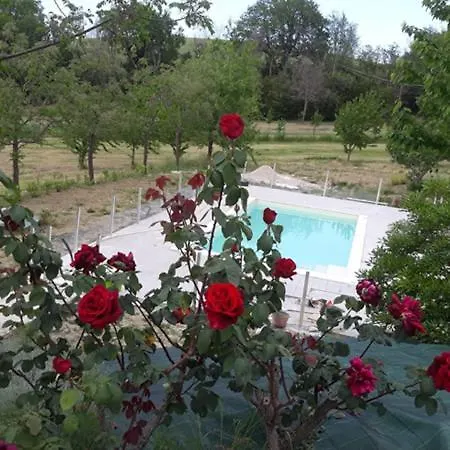 Agriturismo Il Rifugio Dell'ape Farm stay *